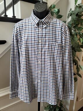 Joseph A. Bank Button Down Shirt Men's Size XL Blue White Cotton Blend Collared